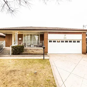 Matilda's Luxury House Mississauga
